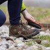 kefa na topanky hrubá špina prach blato drevo drevená hrušková topánok štetiny prírodné