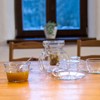 sklenene salky varne sklo kava caj zalievanie z kanvice podsalky
